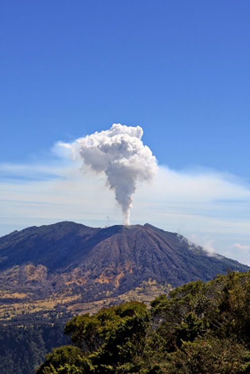 Resultado de imagen para volcan turrialba