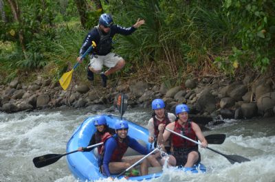 Rápidos en Balsa en Alajuela, Costa Rica - Haga rafting en los ...